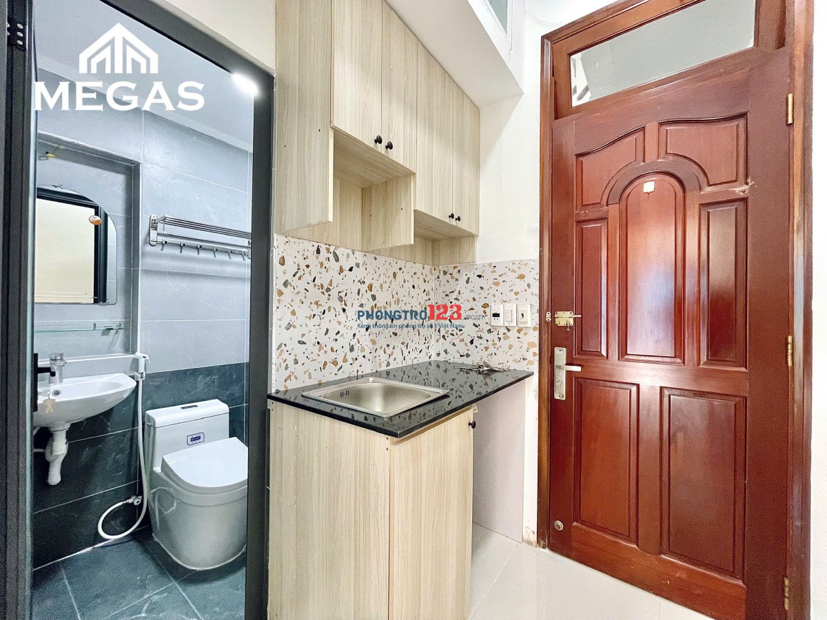 Cho thuê căn hộ studio đường Cộng Hòa - Tân Bình – có ban công cửa gần E-Town & Học viện Hàng Không
