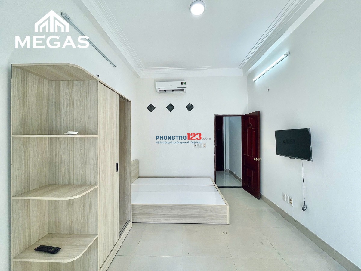 Cho thuê căn hộ studio đường Cộng Hòa - Tân Bình – có ban công cửa gần E-Town & Học viện Hàng Không