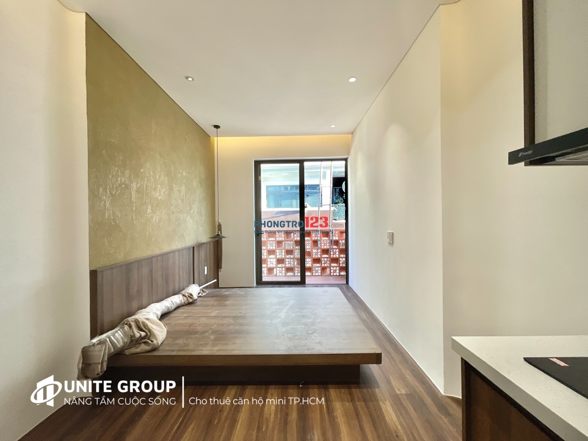 CHO THUÊ CHDV MỚI 100% FULL NỘI THẤT 30m2 BAN CÔNG LỚN NẮM NGAY TT BÌNH THẠNH GẦN NGÃ TƯ HÀNG XANH