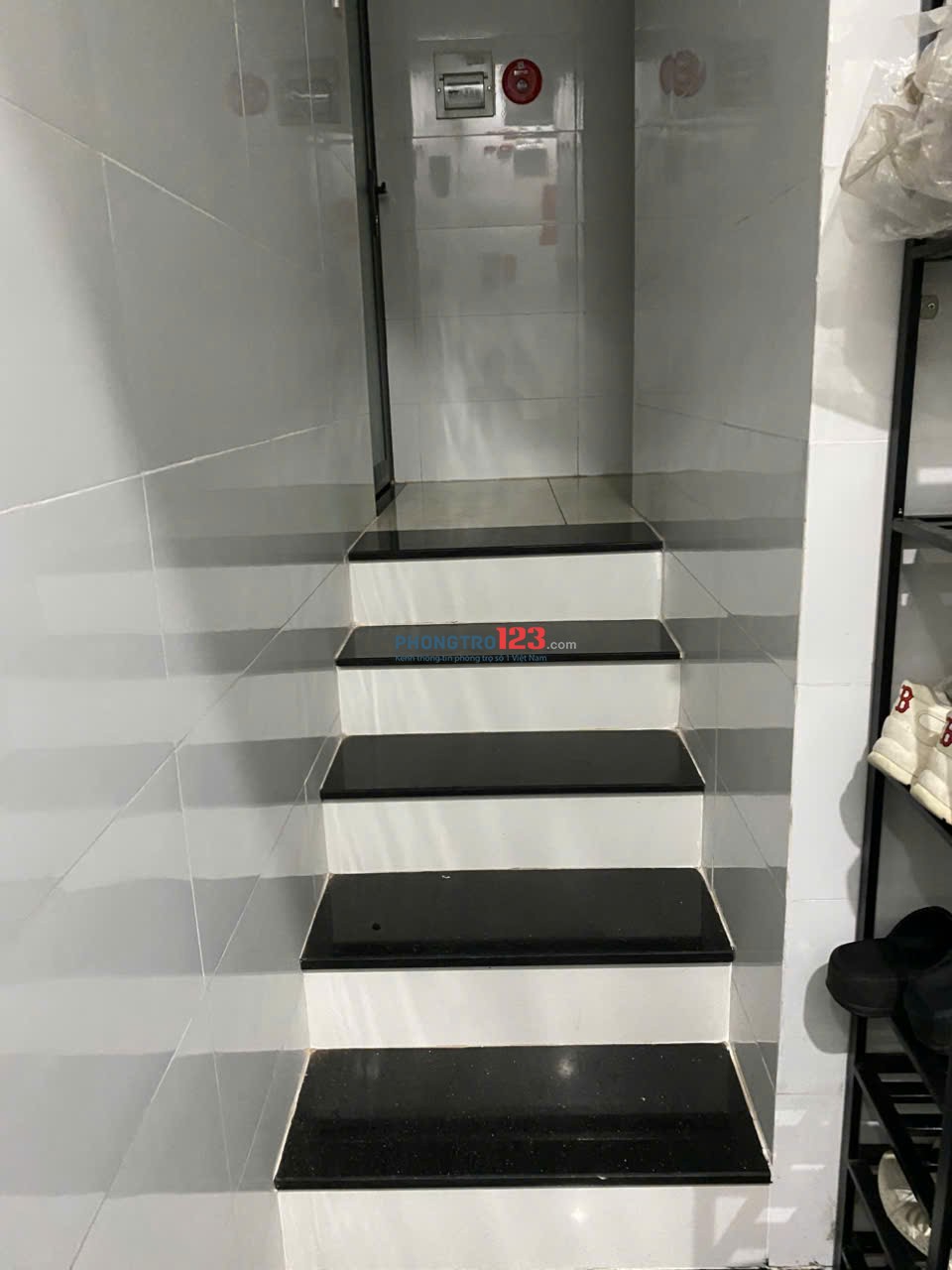 Nhà mới xây LÌ XÌ đầu năm, miễn phí tiền nhà tháng 2 – KTX NỮ ngay ĐH Ngân Hàng chỉ 900m