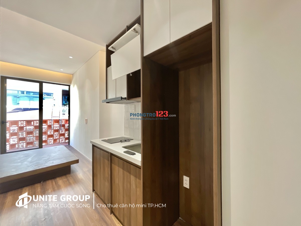 CHO THUÊ CHDV MỚI 100% FULL NỘI THẤT 30m2 BAN CÔNG LỚN NẮM NGAY TT BÌNH THẠNH GẦN NGÃ TƯ HÀNG XANH