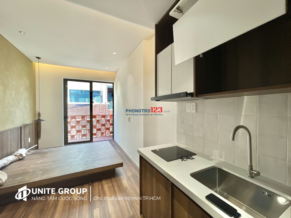 CHO THUÊ CHDV MỚI 100% FULL NỘI THẤT 30m2 BAN CÔNG LỚN NẮM NGAY TT BÌNH THẠNH GẦN NGÃ TƯ HÀNG XANH