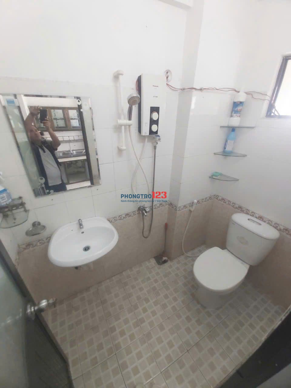 Chung cư An Dương Vương thang bộ), P8, Q5: 76m2, 2p ngủ, nT giá 9tr/th