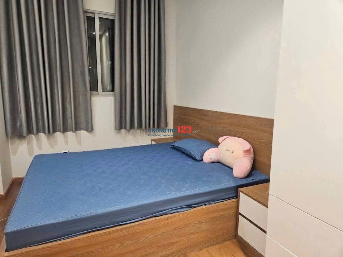 Giá 15tr/th, C/c Screc, Trường Sa, Q3, Căn góc, 100m2, 3PN, 2WC, Nhà mới sơn.