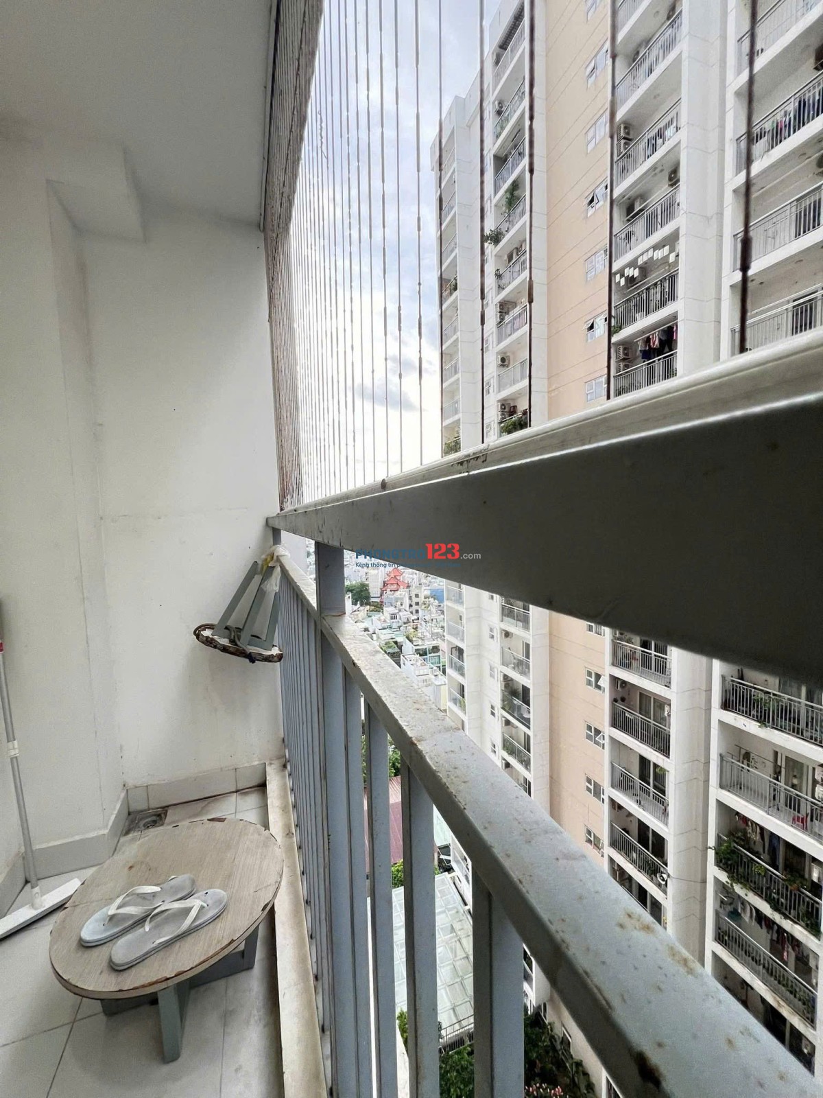 C/c Coopmart Trường Sa, Q3, 100m2, 3PN, 2WC, Nội thất cơ bản, 15tr/th.