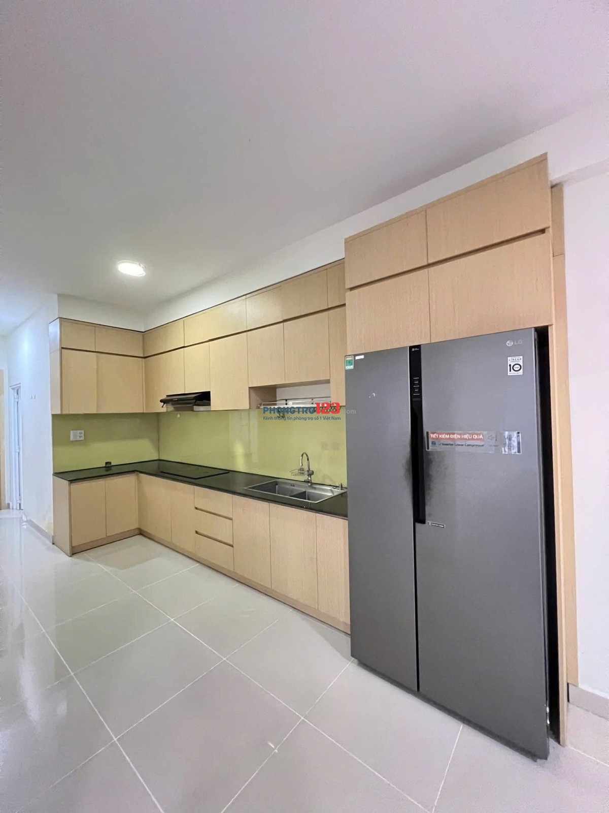 C/c Coopmart Trường Sa, Q3, 100m2, 3PN, 2WC, Nội thất cơ bản, 15tr/th.