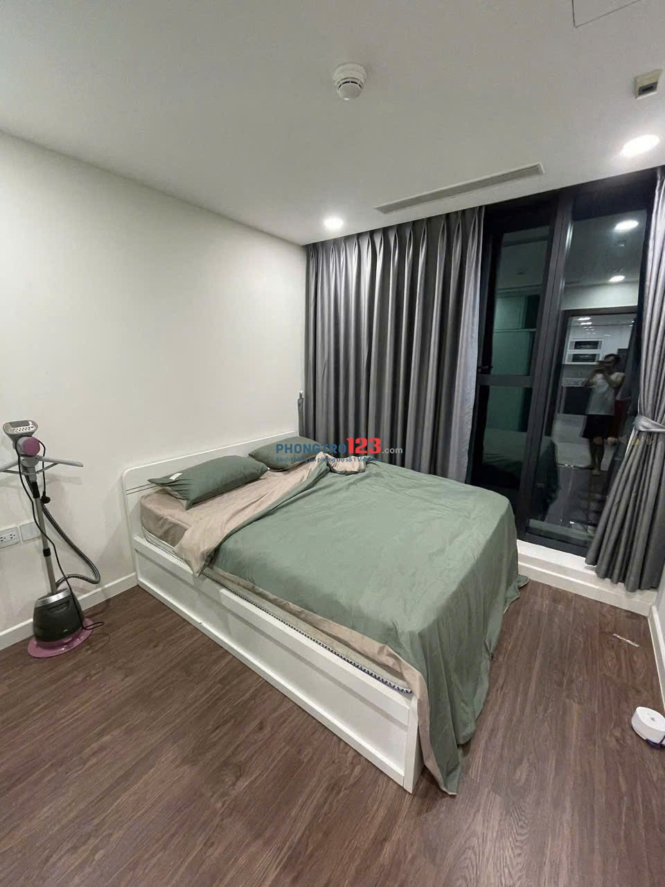 Chung cư Kingston, Hoàng Văn Thụ, PN: 85m2, 2p ngủ, full nội thất, 19triệu