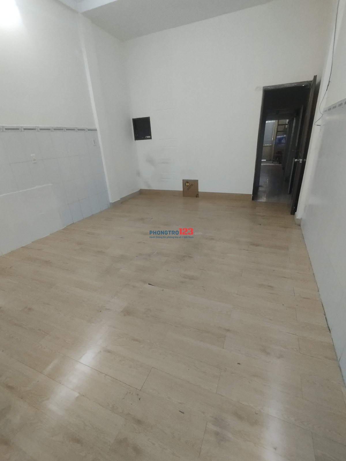 Phòng máy lạnh trống sẵn đường 102 Cao Lỗ phường 4 quận 8