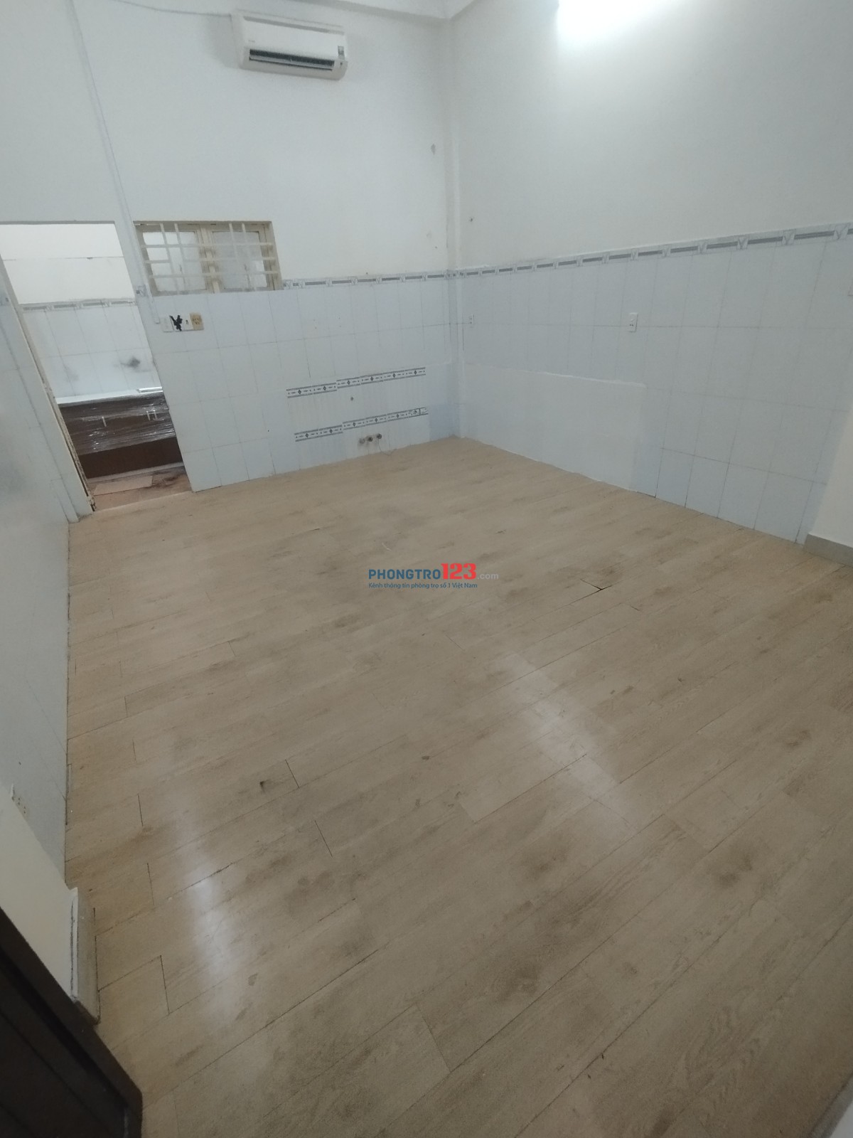 Phòng máy lạnh trống sẵn đường 102 Cao Lỗ phường 4 quận 8