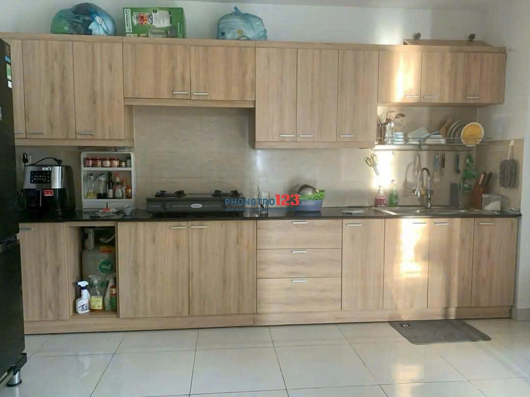 C/c Nguyễn Phúc Nguyên, Q3, 100m2, 3PN, 2WC, Nôi thất, 15tr/th.