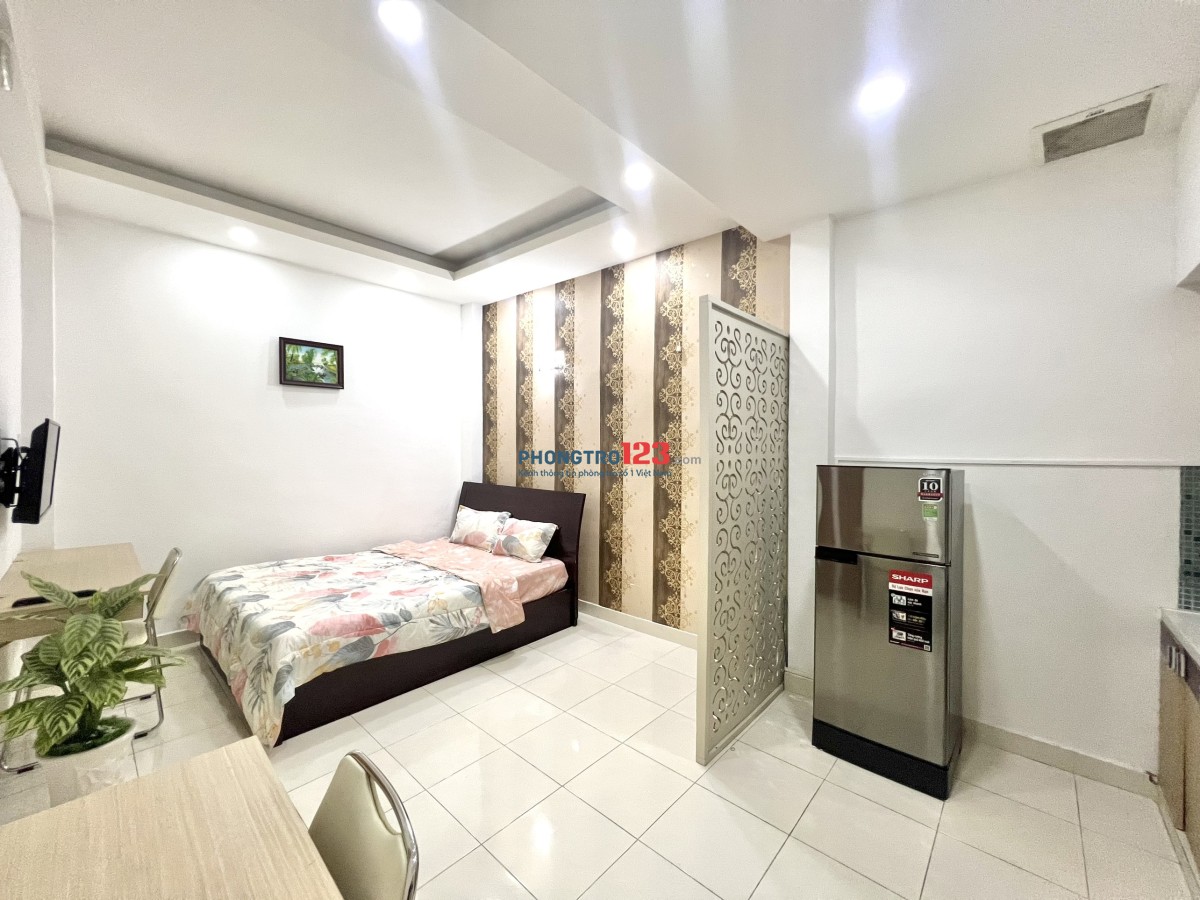 CĂN HỘ THOÁNG FULL NỘI THẤT MỚI 100%_NGAY CẦU VƯỢT 3/2, ĐH UEH, VIỆT NAM QUỐC TỰ