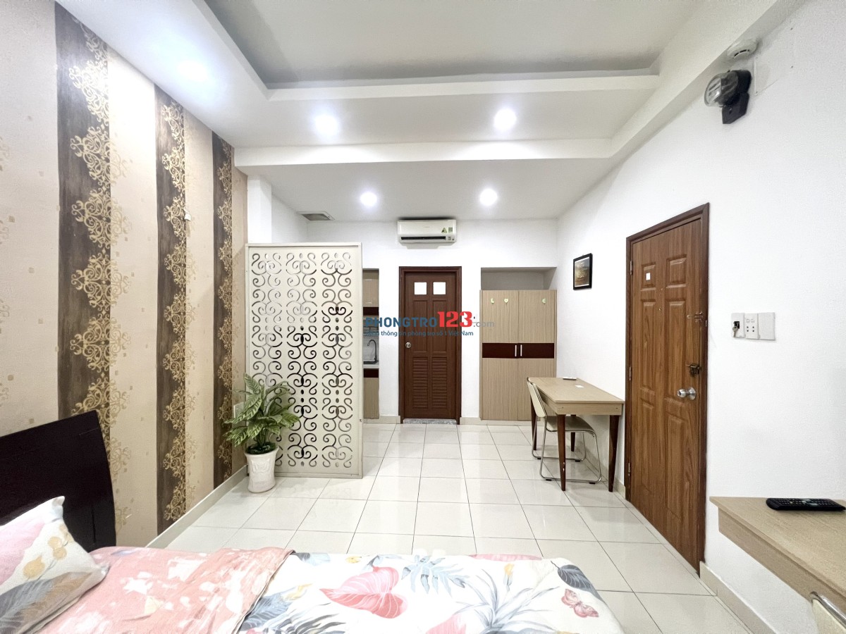 CĂN HỘ THOÁNG FULL NỘI THẤT MỚI 100%_NGAY CẦU VƯỢT 3/2, ĐH UEH, VIỆT NAM QUỐC TỰ