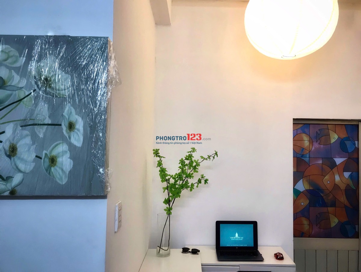 1PN Tách Bếp- Bancol lớn- Full nội thất chuẩn ks 3 sao- ngay ĐH Sài Gòn vs Bùi Viện vs Nowzone