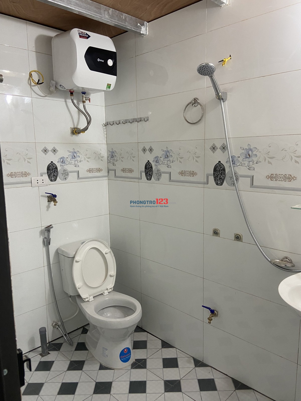 Cho thuê phòng trọ 25m2 sẵn điều hòa, nóng lạnh