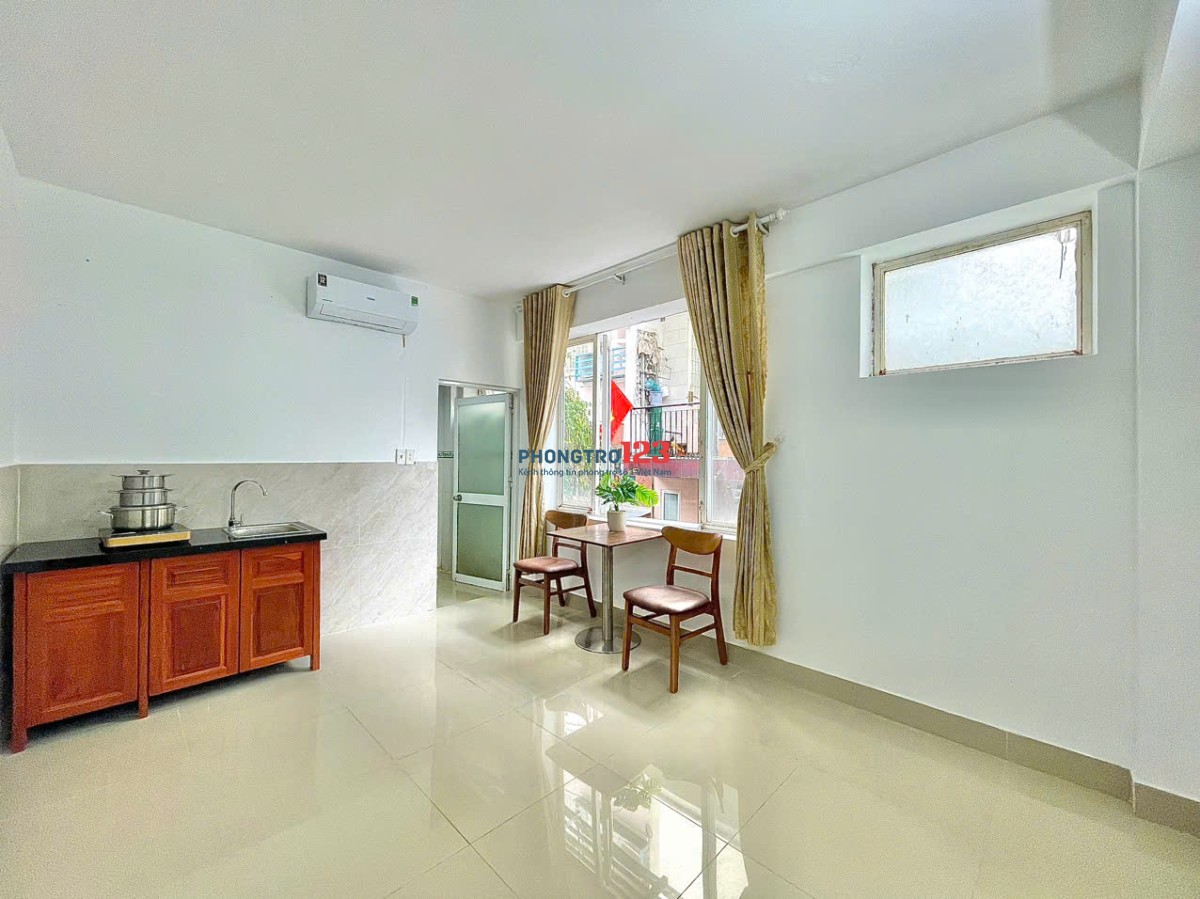 PHÒNG CỬA SỔ LỚN GẦN NHÀ GA T3 - ETOWN CỘNG HÒA