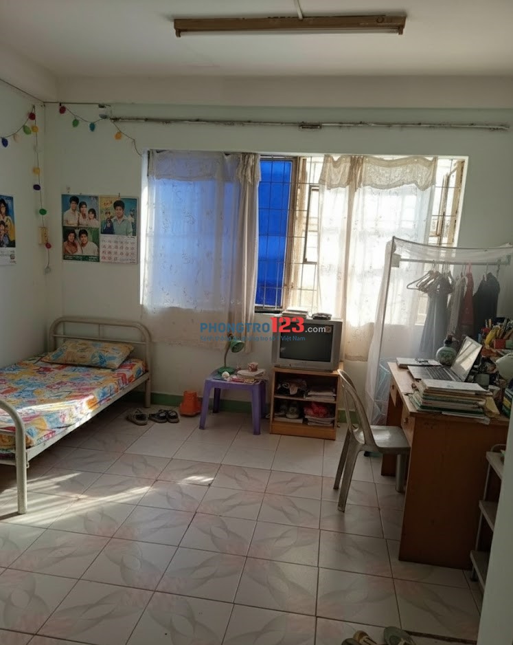 Phòng trọ 18m2 đường Điện Biên Phủ, Q.Bình Thạnh