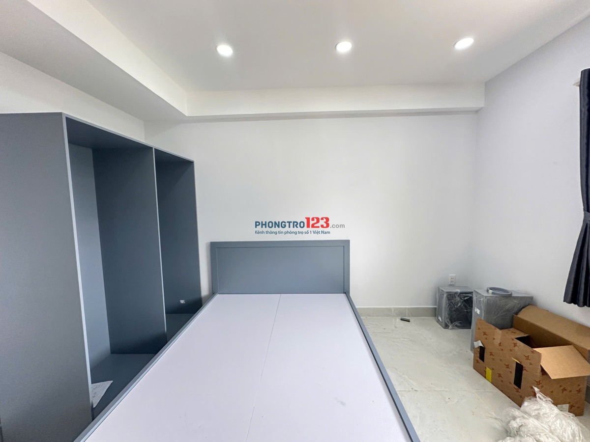 CHO THUÊ CHDV MỚI 100% FULL NỘI THẤT CỬA SỔ LỚN RỘNG 28m2 ĐẶC BIỆT MIỄN PHÍ TIỀN NHÀ T2 NGAY ĐH VLU