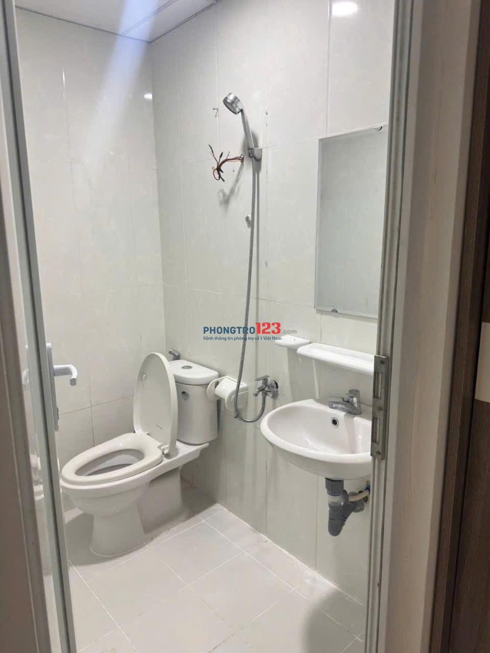 Chung cư Coopmart Trường Sa, Q3: 15triệu, 98m2, 3p ngủ, căn góc