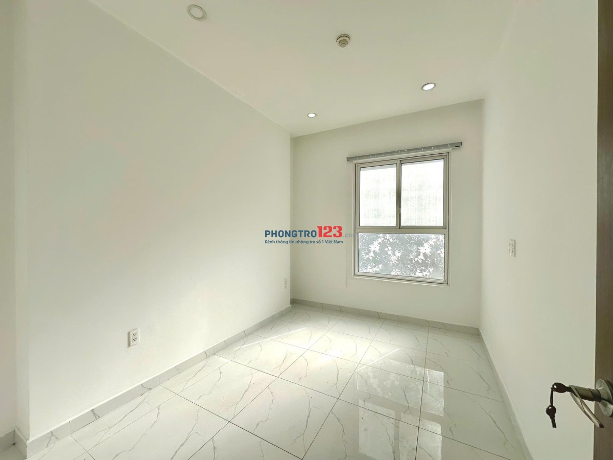 Cho thuê C/c Phú Thạnh, đường Nguyễn Sơn căn 2p ngủ giá 9,5tr