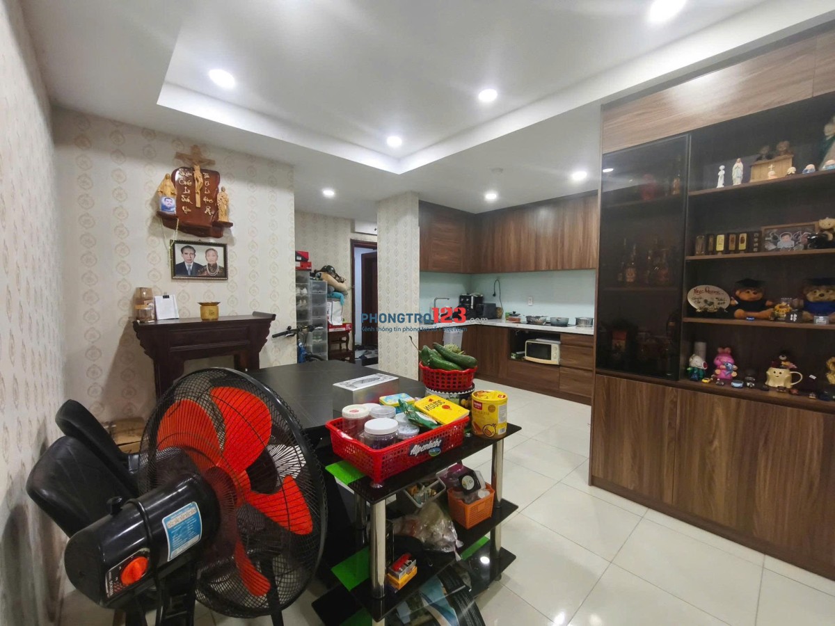 C/c Phú Đạt - Đường D5, P25, Bình Thanh: 89m2, 3p ngủ, 2wc, NTCC, 14tr