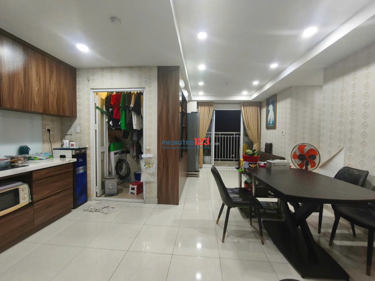 C/c Phú Đạt - Đường D5, P25, Bình Thanh: 89m2, 3p ngủ, 2wc, NTCC, 14tr