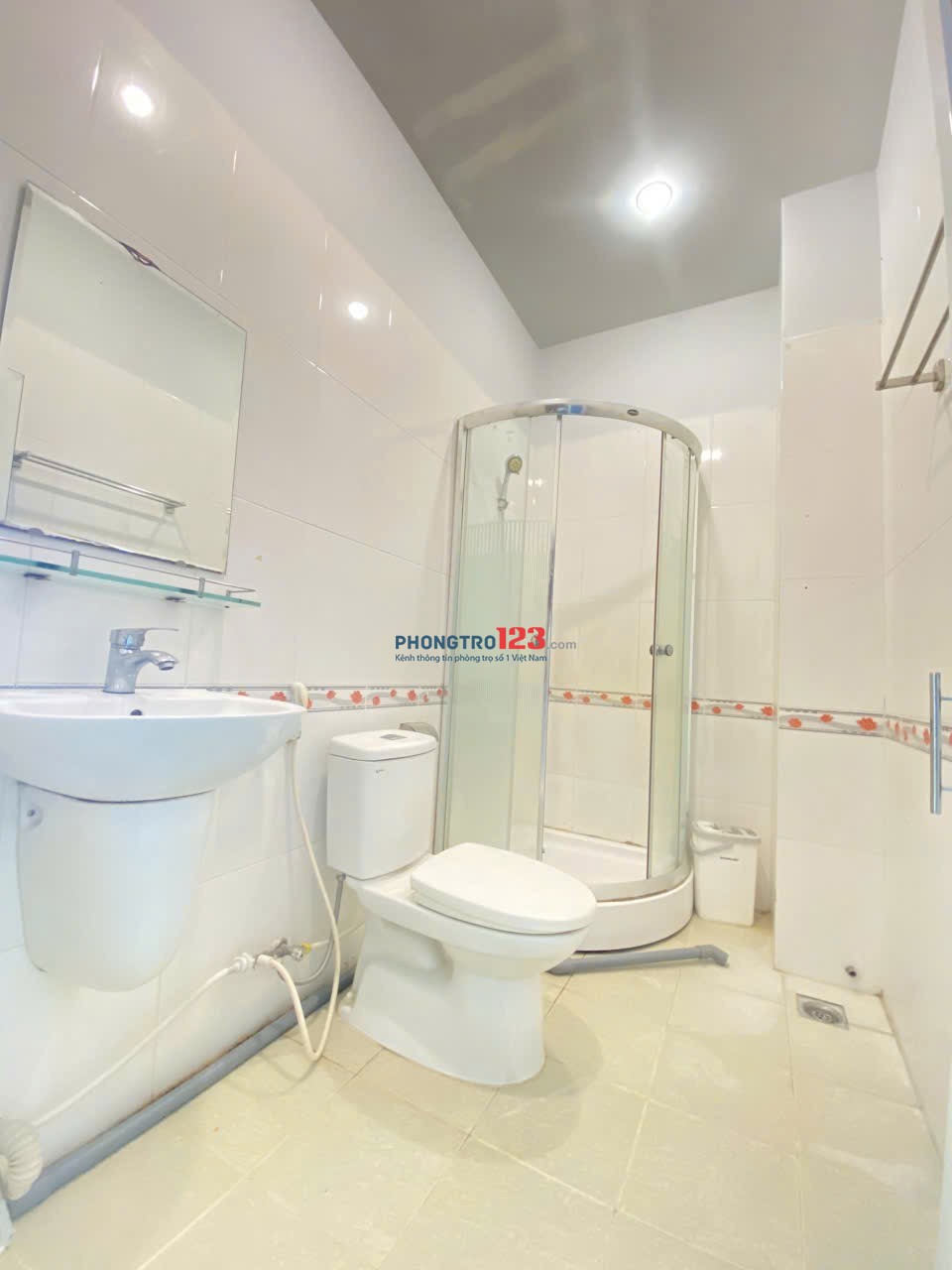 Căn hộ 1PN Tách bếp ban công Tân Định Q1 thang máy tự do