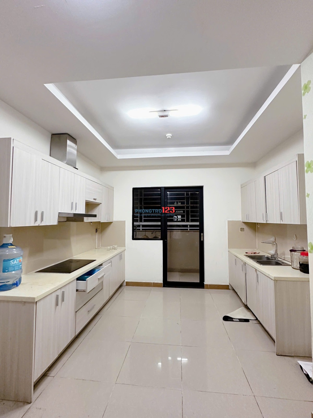 Cho thuê phòng trong CH CC Đức Khải