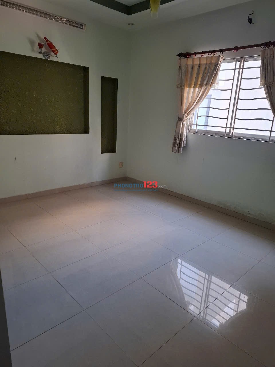 CHO THUÊ PHÒNG 25M2, QL50 - BÌNH CHÁNH