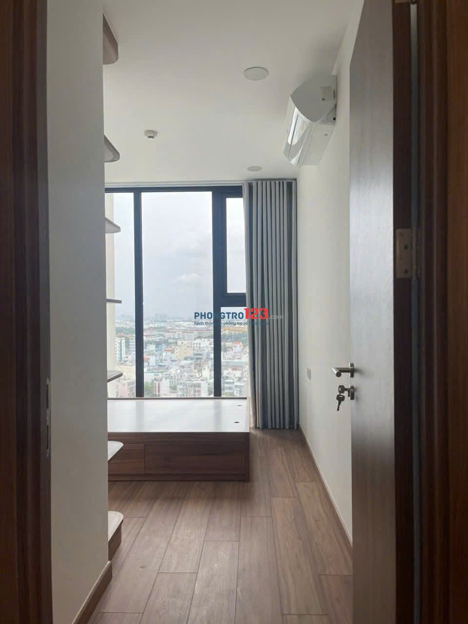 Chung cư Thế Kỉ 21, Ung Văn Khiêm, BT: 12triệu, 90m2, 2p ngủ, NT full