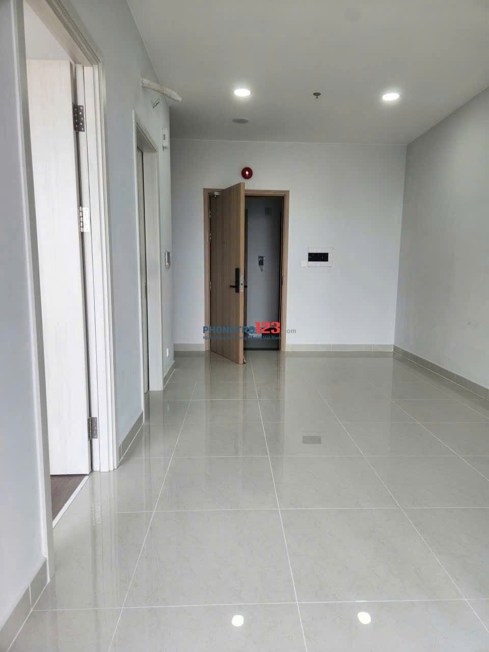CC I-Home, Phạm Văn Chiêu, GV: 75m2, 6,8tr, nhà trống, cọc 1 tháng, 2PN