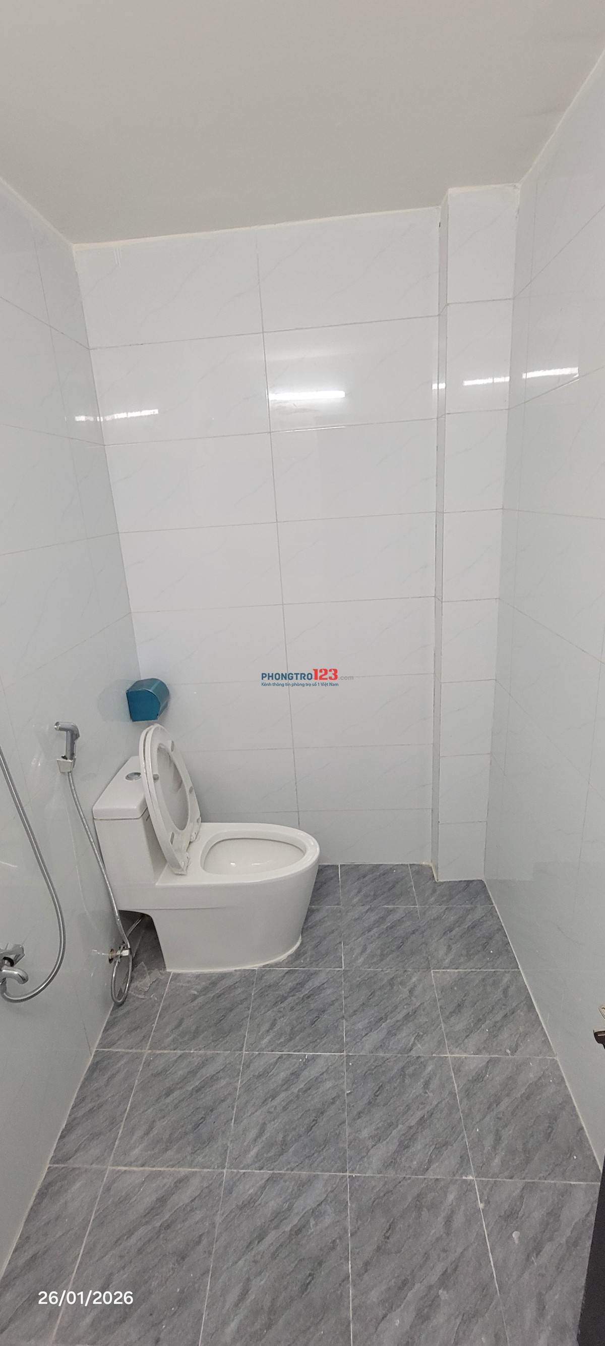  CHO THUÊ NHÀ MỚI THIẾT KẾ - SÂN RỘNG ĐỖ 2 Ô TÔ - NGAY VCN PHƯỚC LONG 