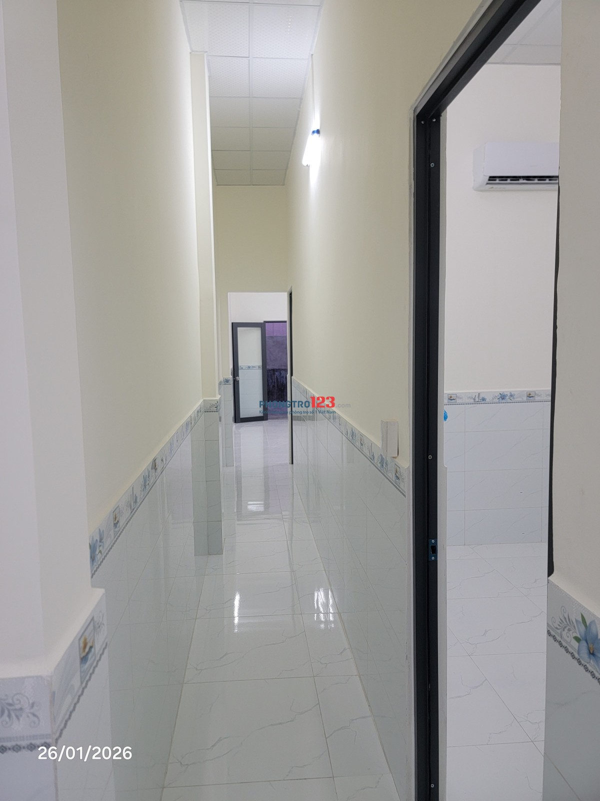  CHO THUÊ NHÀ MỚI THIẾT KẾ - SÂN RỘNG ĐỖ 2 Ô TÔ - NGAY VCN PHƯỚC LONG 