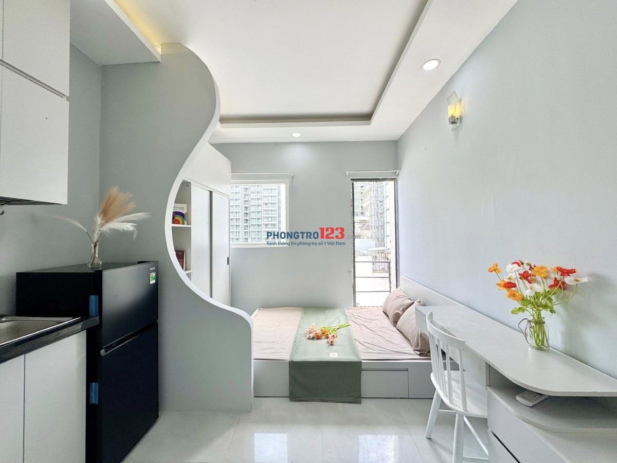 PHÒNG CỬA SỔ ĐÓN NẮNG NGAY PHẠM VĂN BẠCH TÂN BÌNH