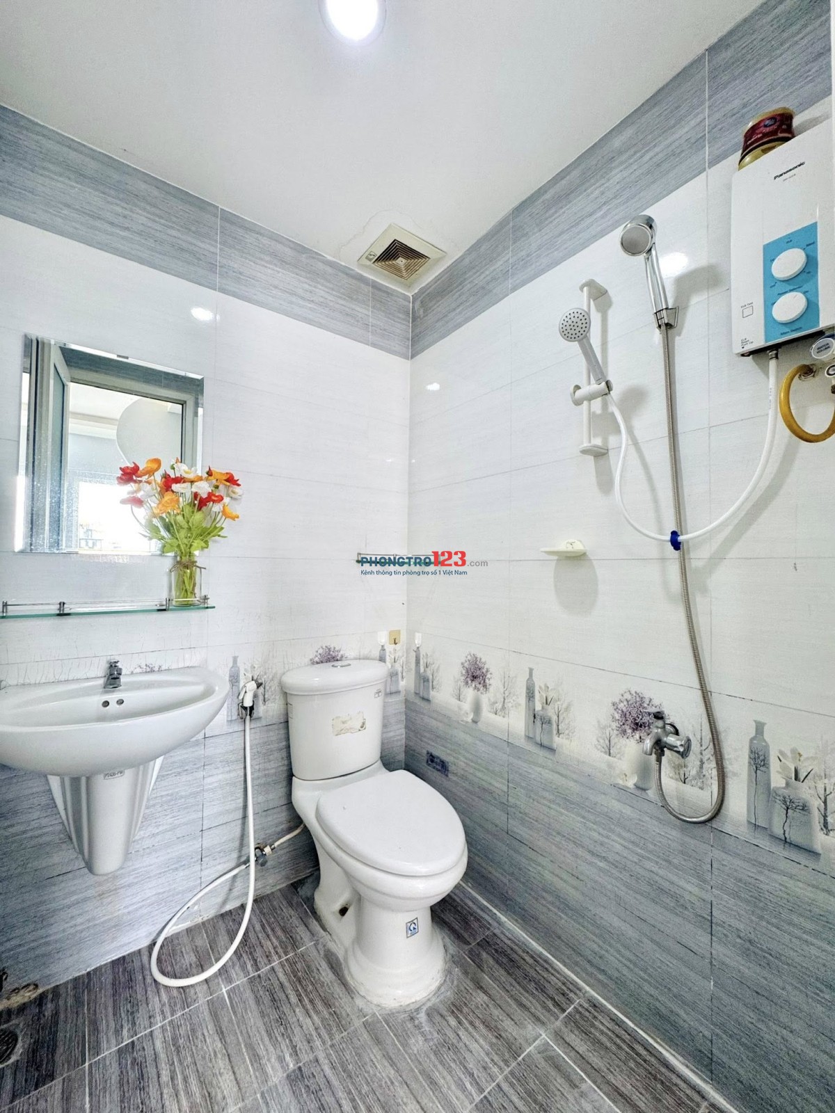 PHÒNG CỬA SỔ ĐÓN NẮNG NGAY PHẠM VĂN BẠCH TÂN BÌNH