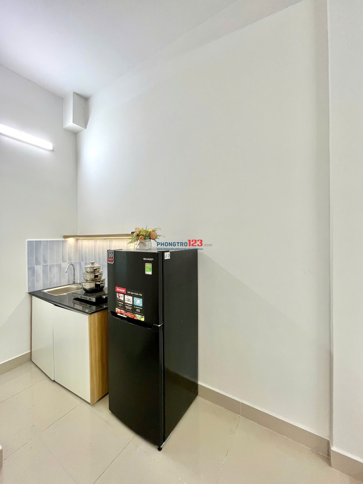 PHÒNG CỬA SỔ TRỜI FULL TIỆN NGHI GẦN NGÃ 4 PHÚ NHUẬN