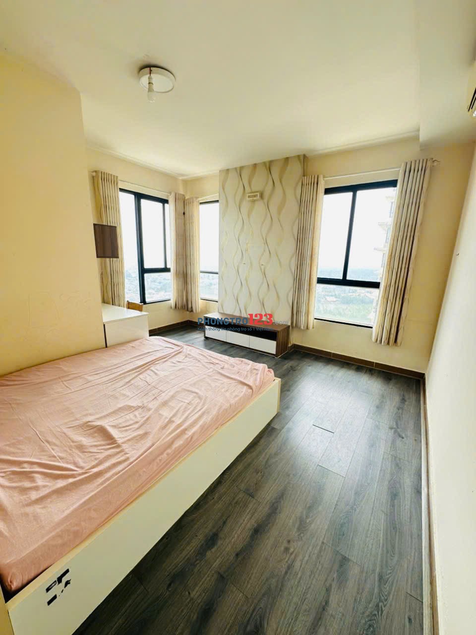 P 5tr giảm còn 4,5tr full NT, siêu thị, hồ bơi, công viên, gần PMH