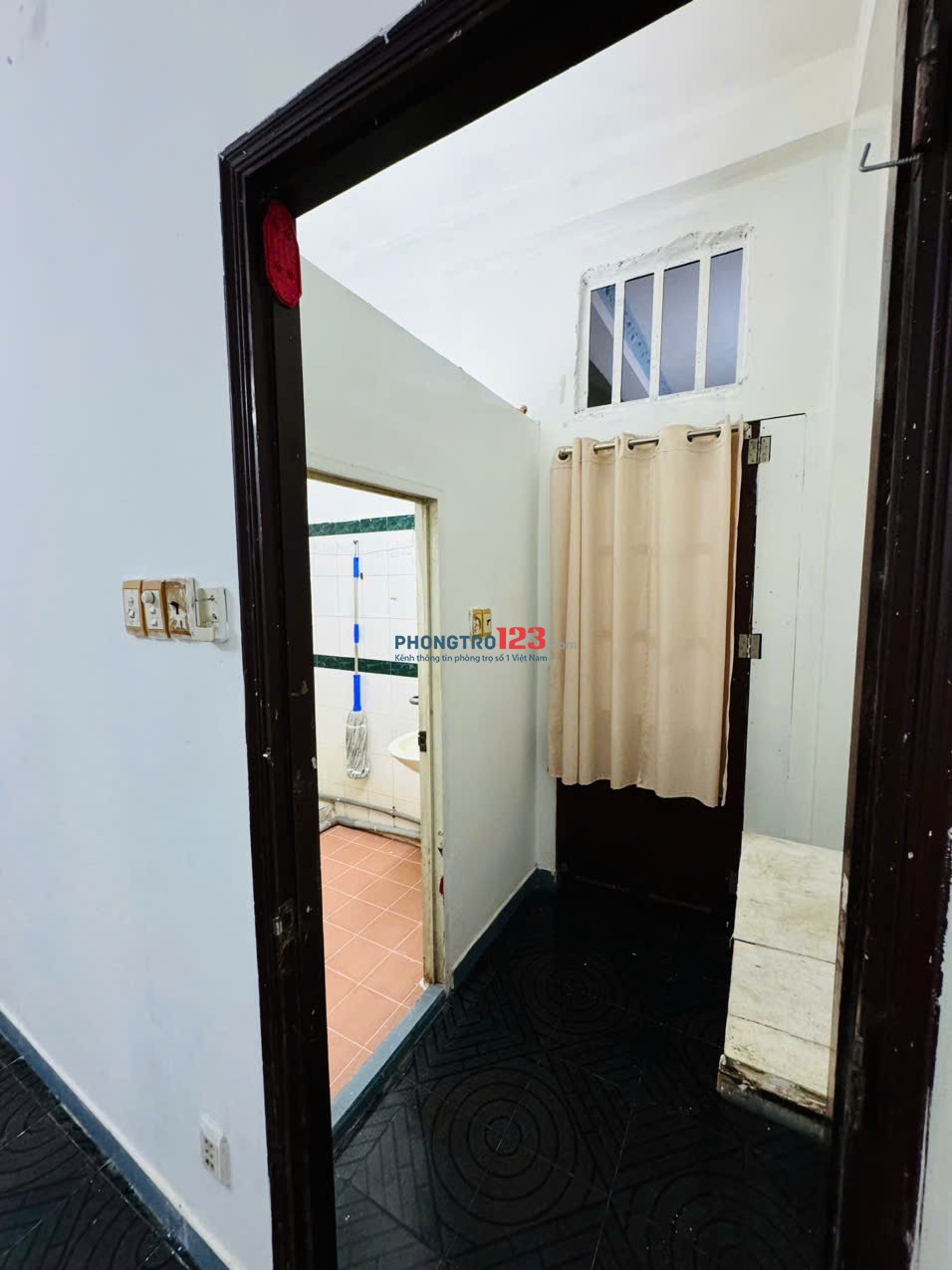 Phòng cho thuê MT 29 Bàu Cát 6, P. 14, Q. Tân Bình - (Có khoá vân tay, WC riêng, kệ bếp)