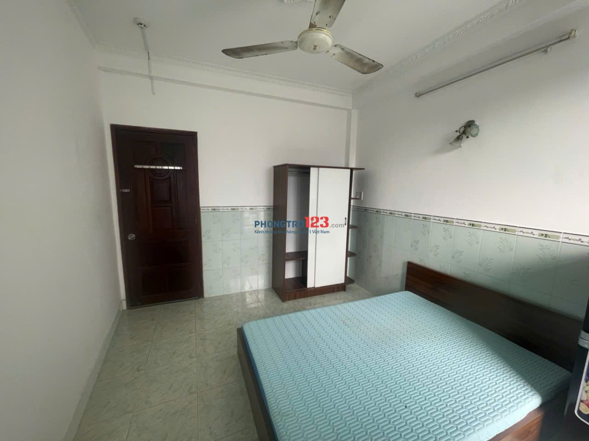 Chính chủ cho thuê CHDV giá rẻ Huỳnh Văn Bánh, Phú Nhuận