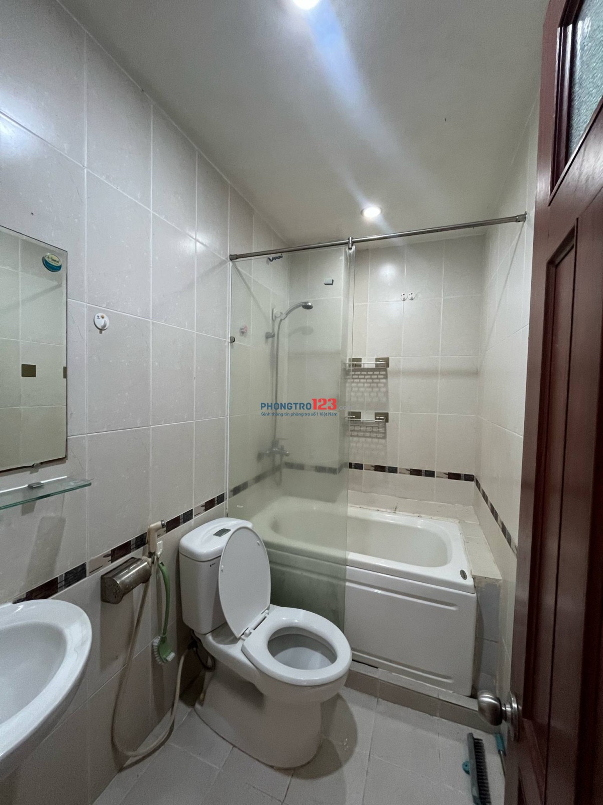 Tìm 1 bạn nữ ở ghép 1 phòng ngủ trong căn hộ 2 phòng ngủ rộng thoáng trên đường Tân Cảng