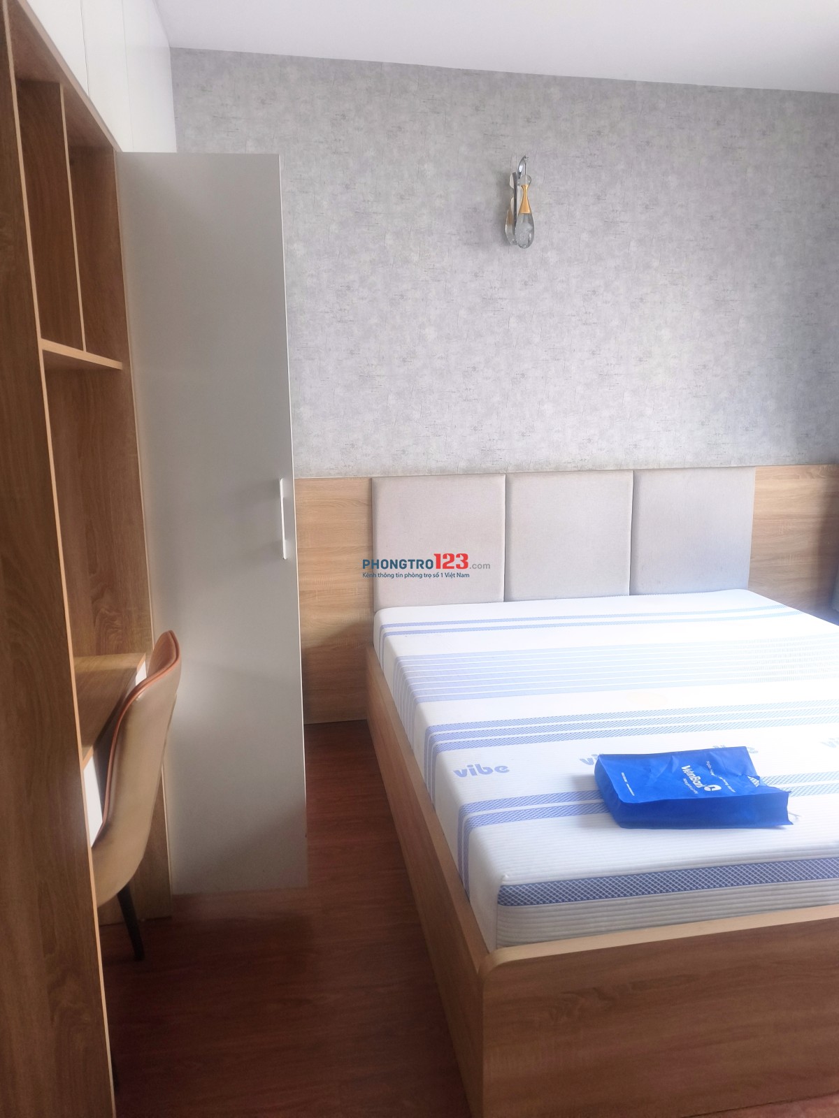 Cho thuê phòng 32m2 tách bếp nội thất đầy đủ ở quận 1