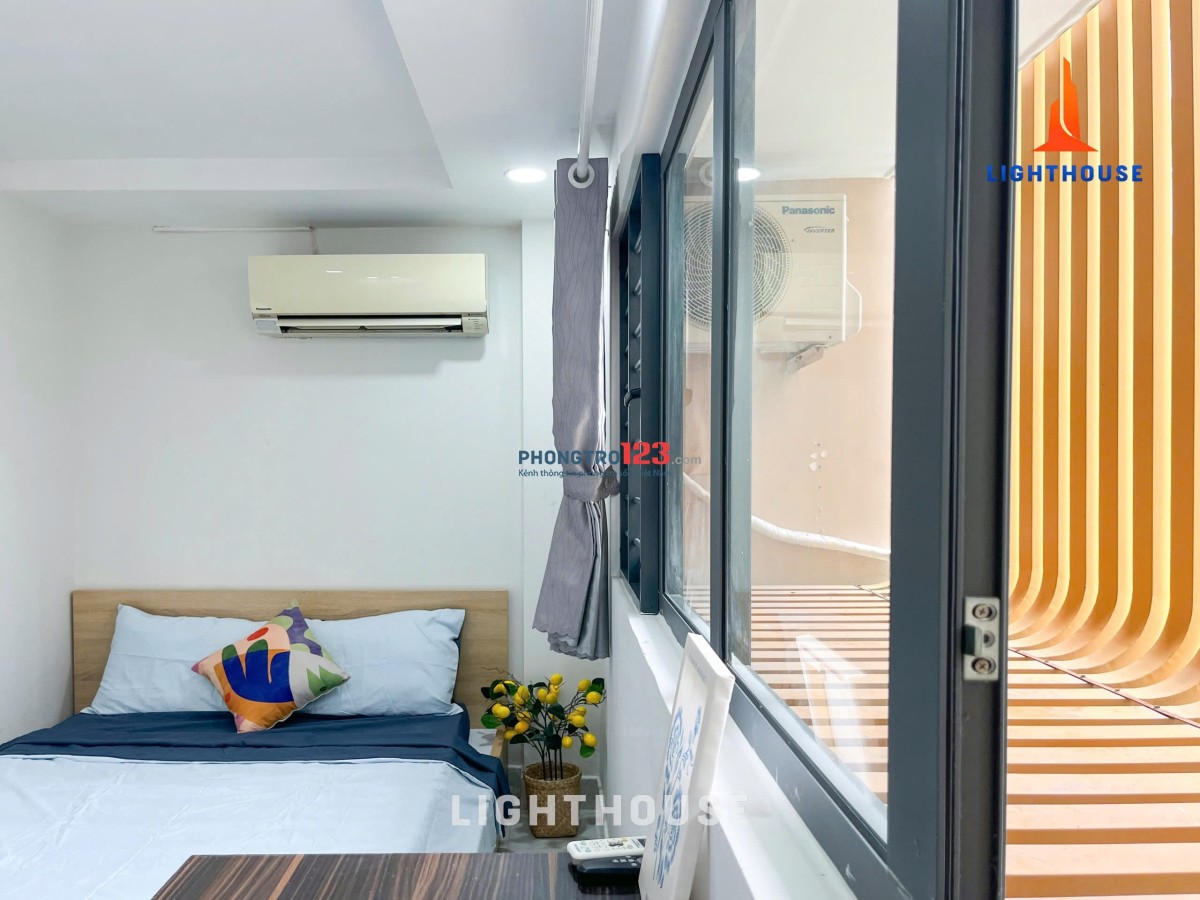 CHO THUÊ PHÒNG BÌNH THẠNH GẦN METRO, NGÃ TƯ HÀNG XANH, THANG MÁY, HẦM XE. FULL NỘI THẤT