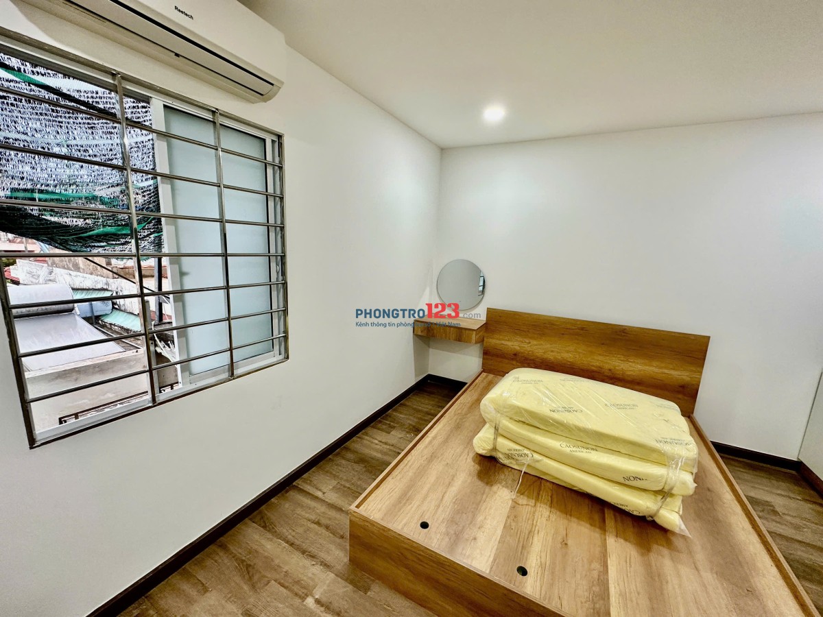 Cho thuê phòng Phú Nhuận gần Phan Xích Long, Trường Sa giá 5.5tr cửa sổ thoáng, full nội thất