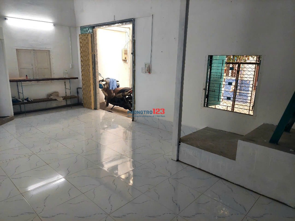 Nhà cho thuê tại Phan Văn Trị, Q.Bình Thạnh, khu yên tĩnh hẻm xe ba gác máy
