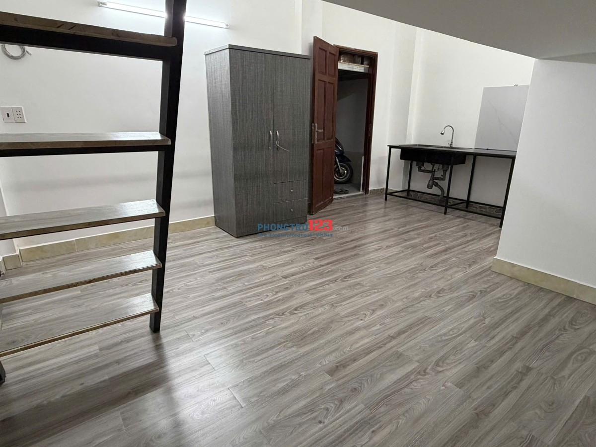 NGUYÊN TẦNG TRỆT 75M2 gồm 2 phòng 2 WC