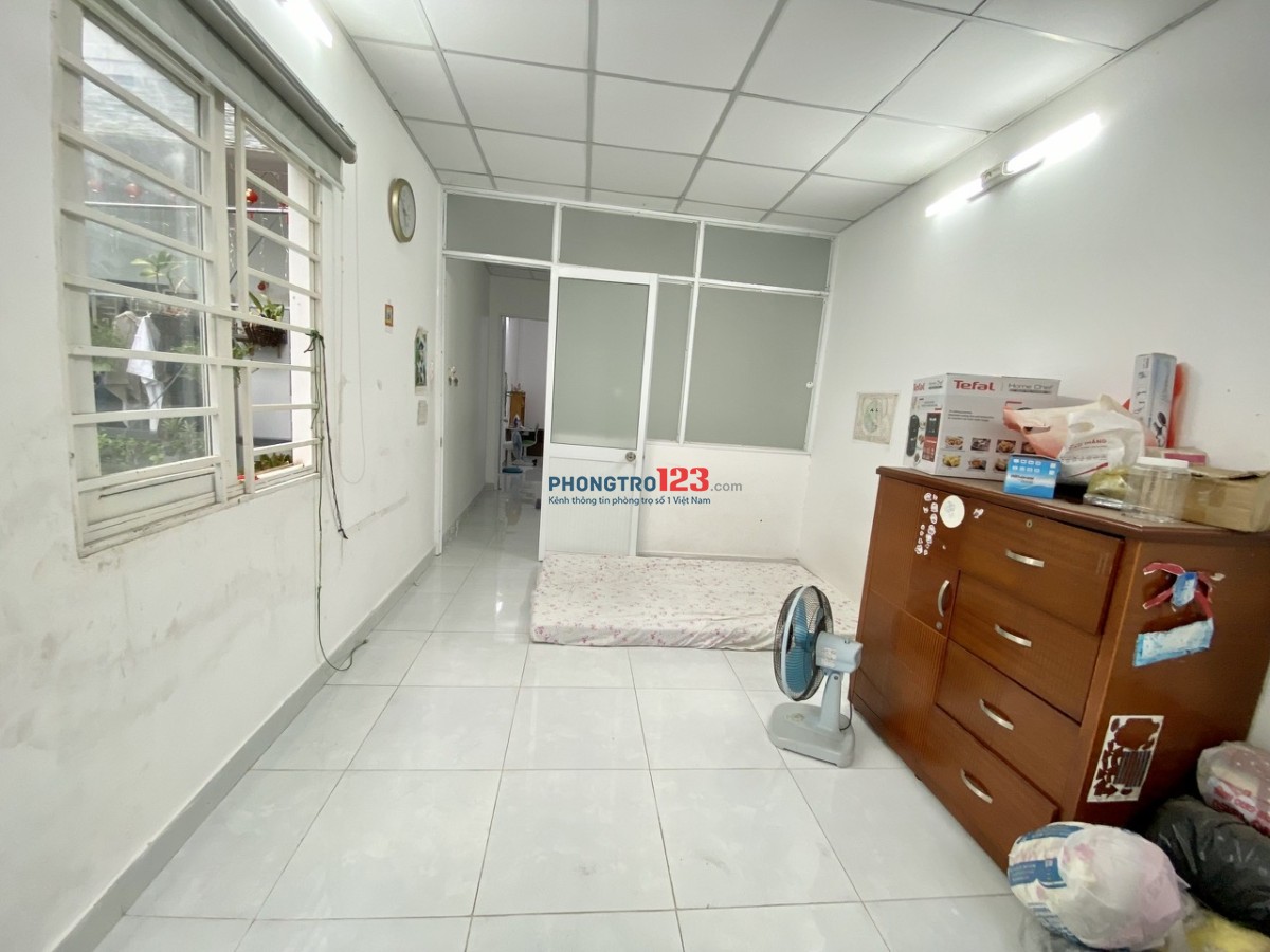 Cho thuê Nhà riêng 3PN, 2WC tại hẻm Huỳnh Tấn Phát, giá 9.3 triệu