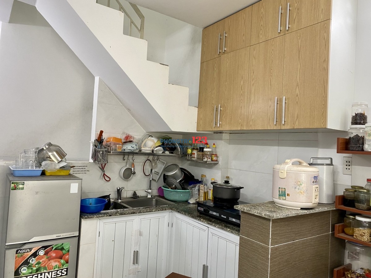 Cho thuê Nhà riêng 3PN, 2WC tại hẻm Huỳnh Tấn Phát, giá 9.3 triệu