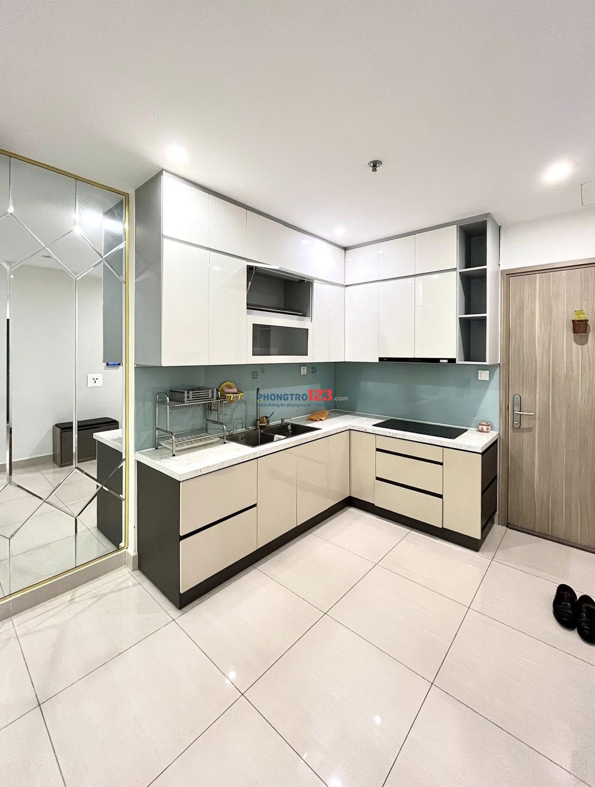 Cho thuê căn 2p ngủ C/c Richmond -Nguyễn Xí, full nội thất giá 14,5tr/th