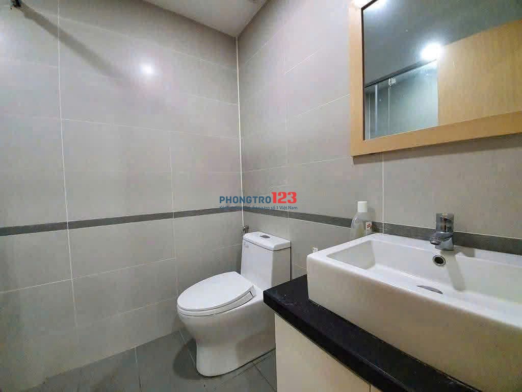 Chung cư 24AB, Ung Văn Khiêm, BT: 90m2, nội thất, 2p ngủ, 12,5tr/th