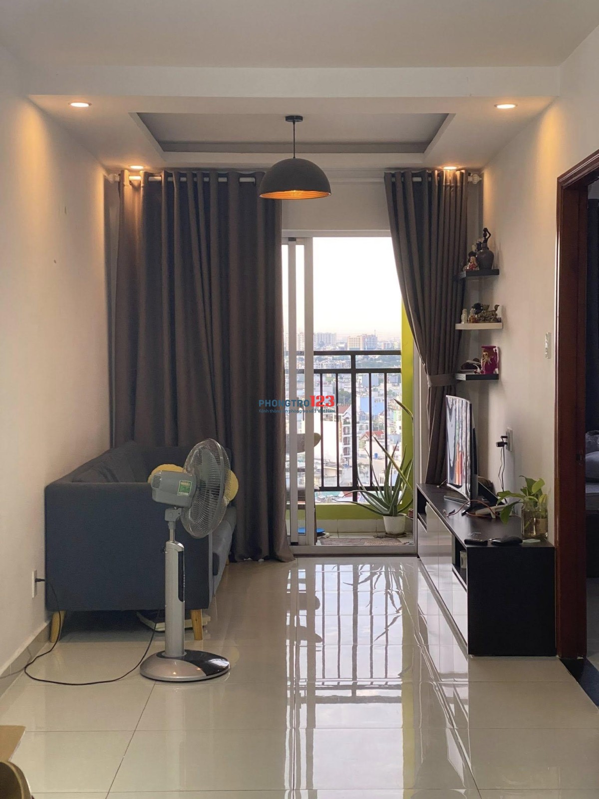 Chung Cư 8X plus Đường Trường Chinh căn 2p ngủ, ban công,nội thất giá 8,5tr/th