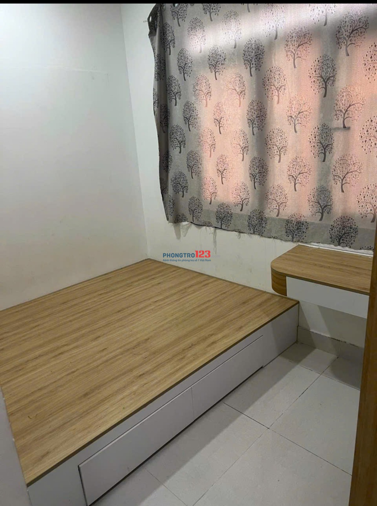 Cho thuê nhà nguyên căn 1 trệt, 2 lầu, 1 sân thượng ở 19/16 đường số 49, hiệp bình chánh, thủ đức